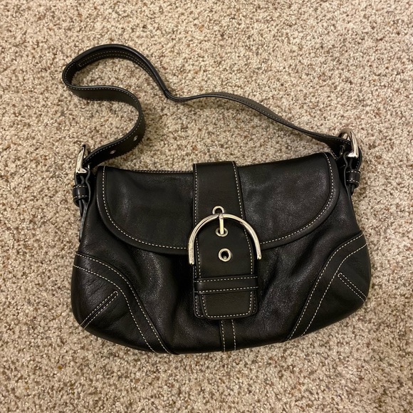 Coach Handbags - COACH Black Leather Hobo Bag w/Soho Buckle Strap